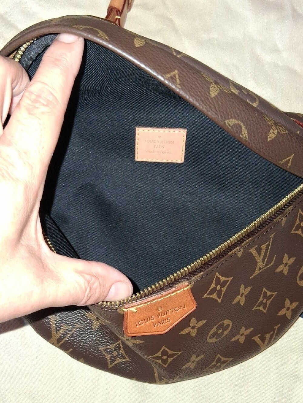 Authentic Louis Vuitton Brown Monogram Crossbody Sling Bum Bag with Tan Strap - Picture 9 of 17